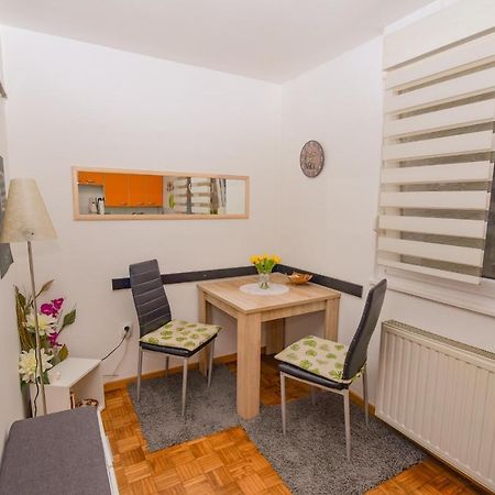 Studio Apartment Maestral Загреб Экстерьер фото